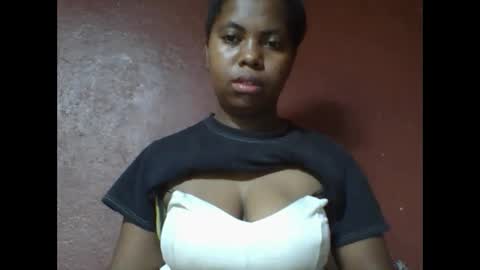 deliah712909 online show from 01.20.25