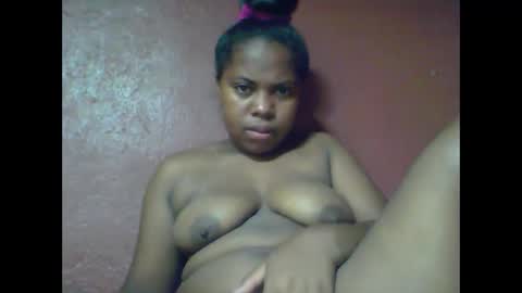 deliah712909 online show from 02.20.25