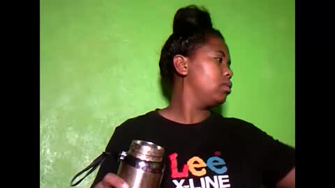 deliah712909 online show from 02.23.25