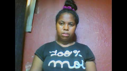 deliah712909 online show from 02.25.25