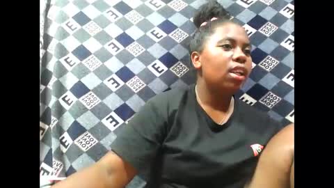 deliah712909 online show from 10.14.25