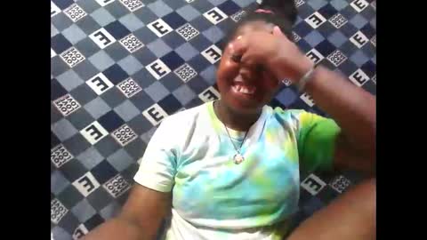 deliah712909 online show from 11.13.25