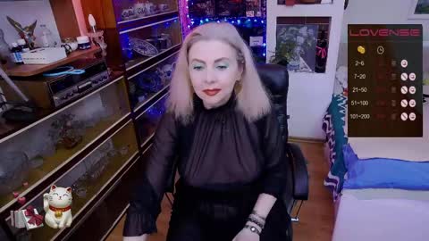 Snapshot of delicecat chatting on 05.06.26 Delicacat online show from 05.06.26