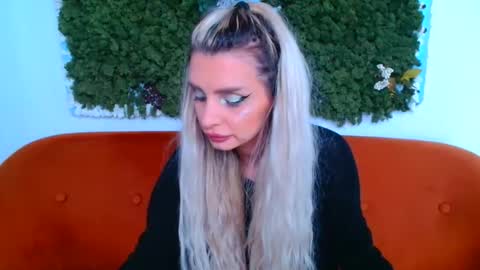 Snapshot of deliciaalove chatting on 03.07.26 deliciaalove online show from 03.07.26