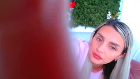 Snapshot of deliciaalove chatting on 03.23.26 deliciaalove online show from 03.23.26