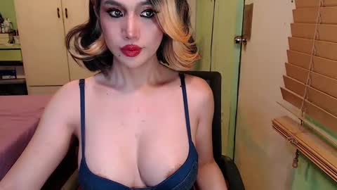 Mercedes online show from 03.12.25