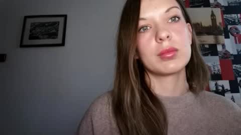 Snapshot of delightaurora chatting on 01.09.25 Aurora online show from 01.09.25