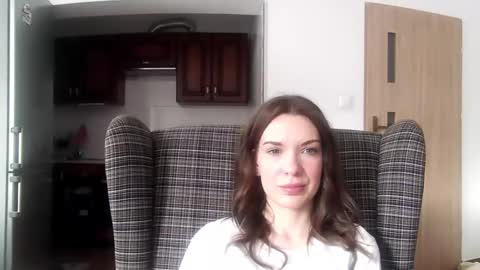 Snapshot of delightaurora chatting on 02.10.25 Aurora online show from 02.10.25