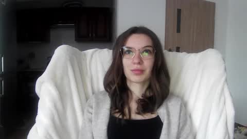 Snapshot of delightaurora chatting on 02.12.25 Aurora online show from 02.12.25