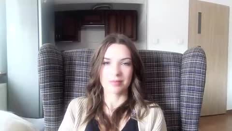 Snapshot of delightaurora chatting on 03.04.25 Aurora online show from 03.04.25