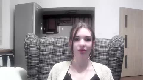 Snapshot of delightaurora chatting on 03.05.25 Aurora online show from 03.05.25