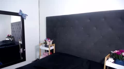 Snapshot of delilah_blazee chatting on 05.19.26 Delilah Blaze online show from 05.19.26