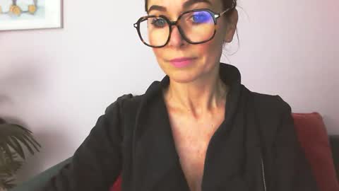 delilah_sweet online show from 10.20.25