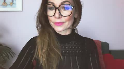Snapshot of delilah_sweet chatting on 04.16.26 delilah_sweet online show from 04.16.26