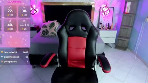 Snapshot of delilaquinn chatting on 03.12.25 delilaquinn online show from 03.12.25