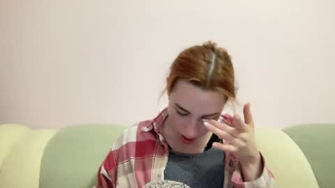 Snapshot of deliverysmile chatting on 01.08.25 Delivery online show from 01.08.25