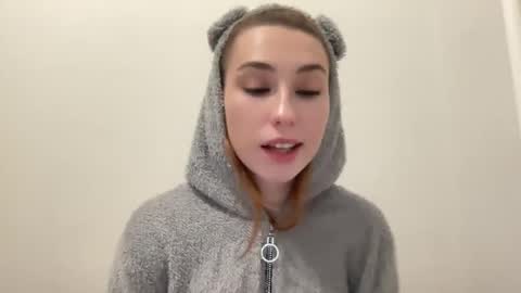 Snapshot of deliverysmile chatting on 01.21.25 Delivery online show from 01.21.25