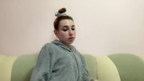 Snapshot of deliverysmile chatting on 02.06.25 Delivery online show from 02.06.25