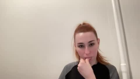 Snapshot of deliverysmile chatting on 02.18.25 Delivery online show from 02.18.25