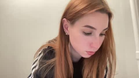 Snapshot of deliverysmile chatting on 03.12.25 Delivery online show from 03.12.25