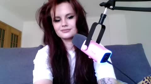 dellacrush_ online show from 03.11.25