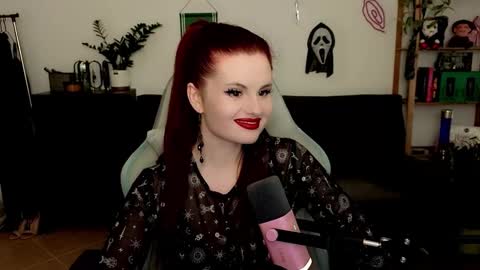 dellacrush_ online show from 12.14.25