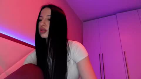 Snapshot of delly_love chatting on 04.20.26 delly_love online show from 04.20.26