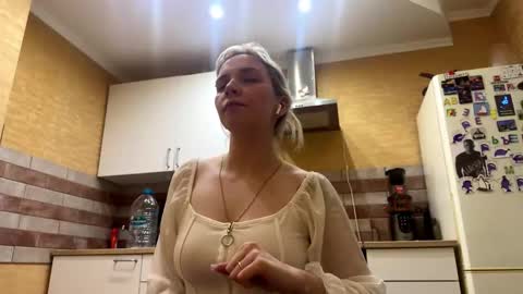 Snapshot of delmyadey chatting on 02.11.26 Florence online show from 02.11.26