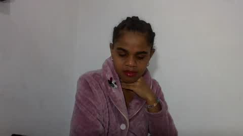 delphine online show from 06.17.26