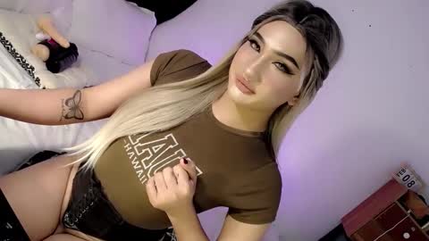 Chesca online show from 02.16.25