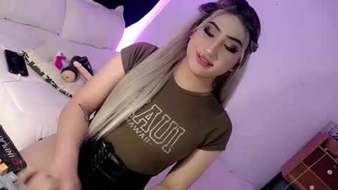 Chesca online show from 10.25.25