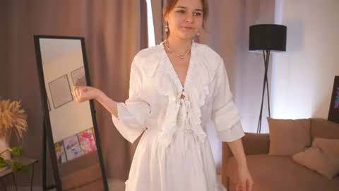 Snapshot of demetricekanady chatting on 06.25.26 Hi my name is Sari nice to see you in my Room online show from 06.25.26