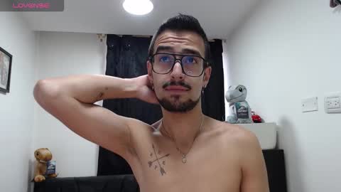 Snapshot of demian_val_4 chatting on 02.17.26 demian_val_4 online show from 02.17.26