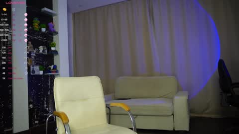 Snapshot of demianblake chatting on 12.19.24 demianblake online show from 12.19.24