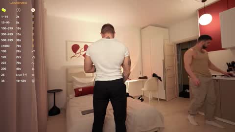 Snapshot of demianblake chatting on 10.24.25 demianblake online show from 10.24.25