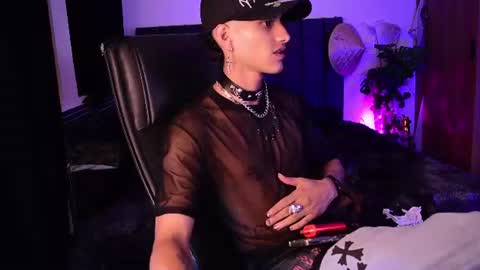 Snapshot of demonkush_ chatting on 06.24.26 DemonKush online show from 06.24.26