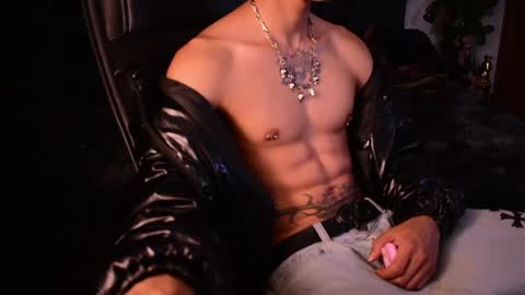 Snapshot of demonkush_ chatting on 06.25.26 DemonKush online show from 06.25.26