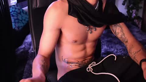 Snapshot of demonkush_ chatting on 06.30.26 DemonKush online show from 06.30.26