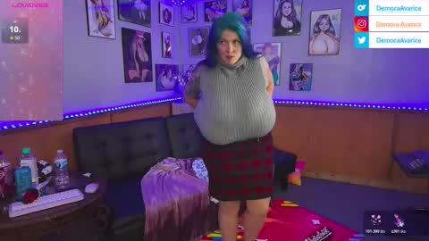 Snapshot of demora_avarice chatting on 11.14.25 demora_avarice online show from 11.14.25