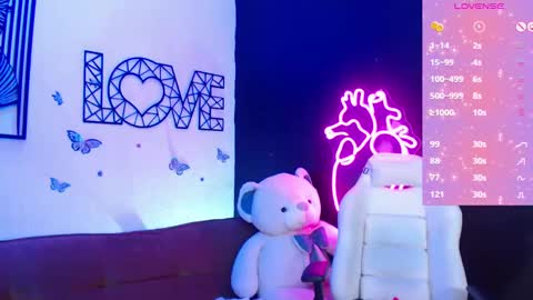 Snapshot of demyanderson_ chatting on 03.11.25 Demy online show from 03.11.25