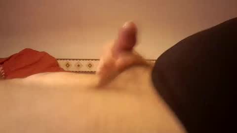 Snapshot of den2807 chatting on 02.17.25 den2807 online show from 02.17.25