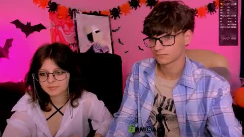 Snapshot of den_rich chatting on 10.30.25 Den online show from 10.30.25