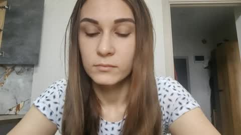 Mia online show from 04.18.26