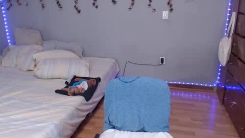 Snapshot of deni_bloom chatting on 12.11.24 Denisse schedule Monday to Friday 1300-1900 mexican time Saturday-maybe it could be a surprise IDEPENDENT MODEL online show from 12.11.24