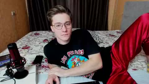 Snapshot of deni_boy99 chatting on 11.09.25 Deni online show from 11.09.25