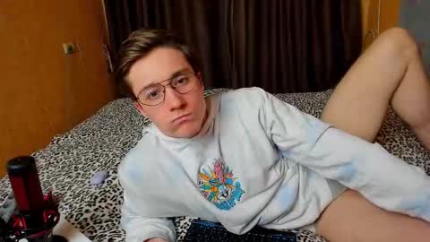 Snapshot of deni_boy99 chatting on 03.21.26 Deni online show from 03.21.26