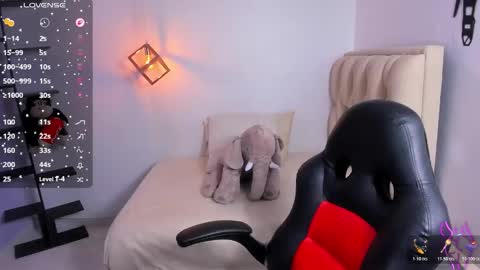 D E N I S  online show from 01.08.26