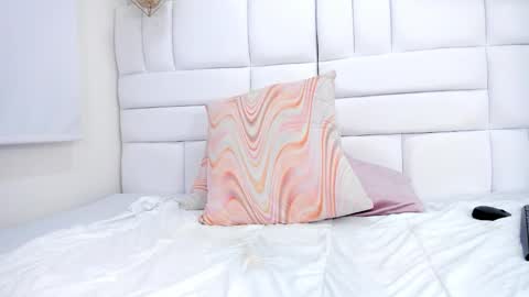 Snapshot of denisse_khan chatting on 03.14.26 Denisse Khan online show from 03.14.26