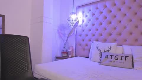 denisse_logan online show from 10.04.25