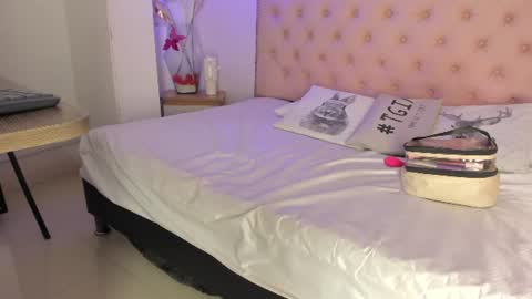 denisse_logan online show from 07.02.26